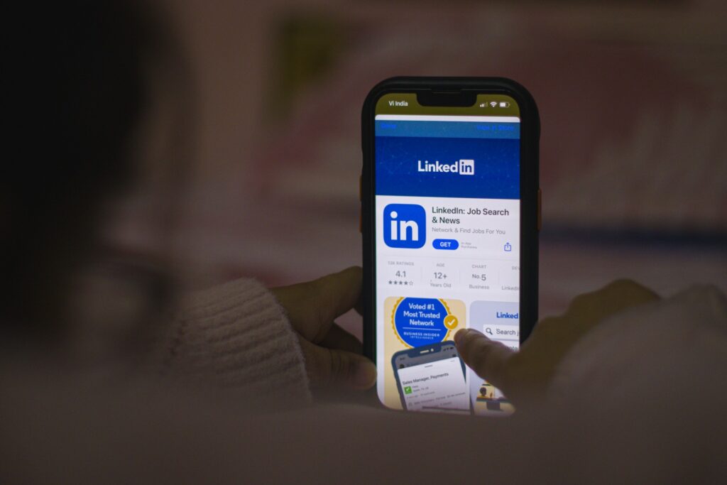 Linkedin ad marketing